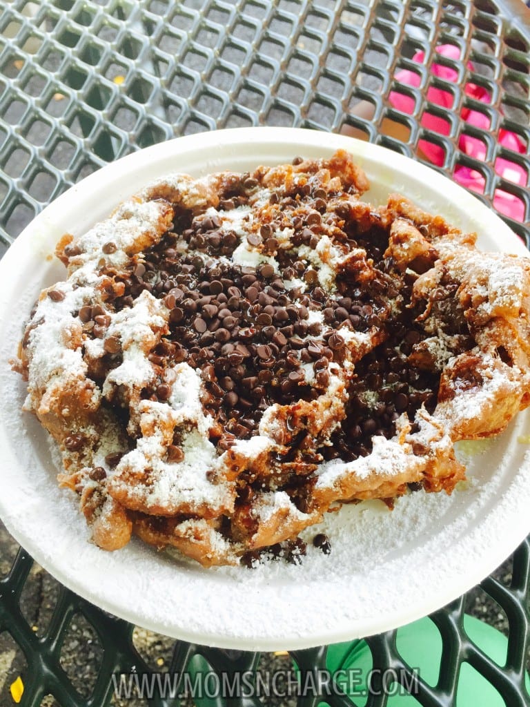 #HershePark - Chocolate funnel cake